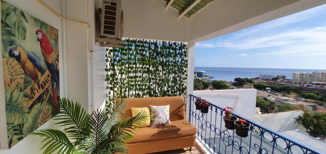 Kelly Guest House Praia Exterior photo